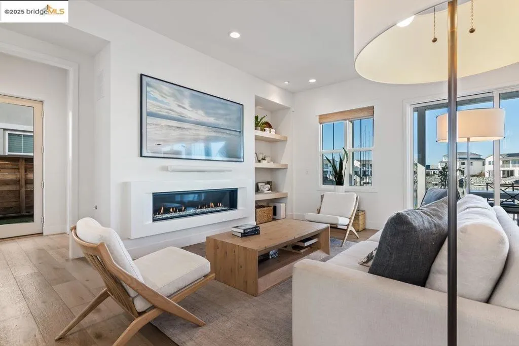 419 Halcyon Pl, Bethel Island, California 94511 home-pic-10